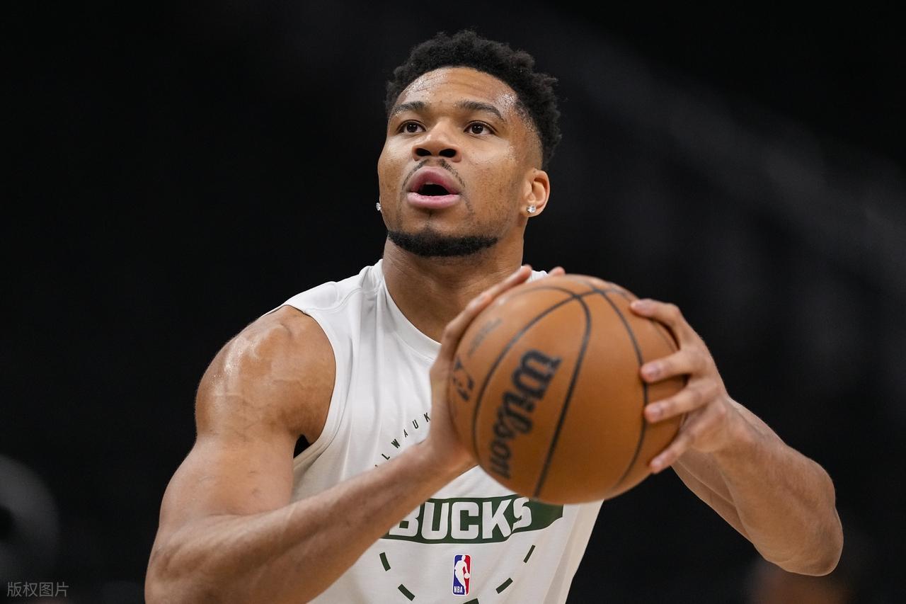 球迷互动平台-加时鏖战打到窒息，雄鹿把鹈鹕拖进深渊，44分也没能救命